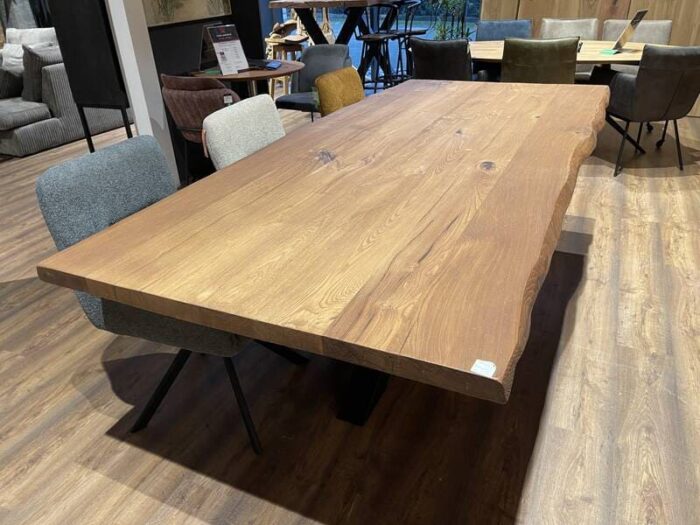 Esstische-Tischplatten-Tischbeine-Eiche-Kastanie-Metall-Neptun-Conan-Zeus-Kairo-Maja-Lagos-Ramses-Iroko-Venus-Casaambiente-Bochum