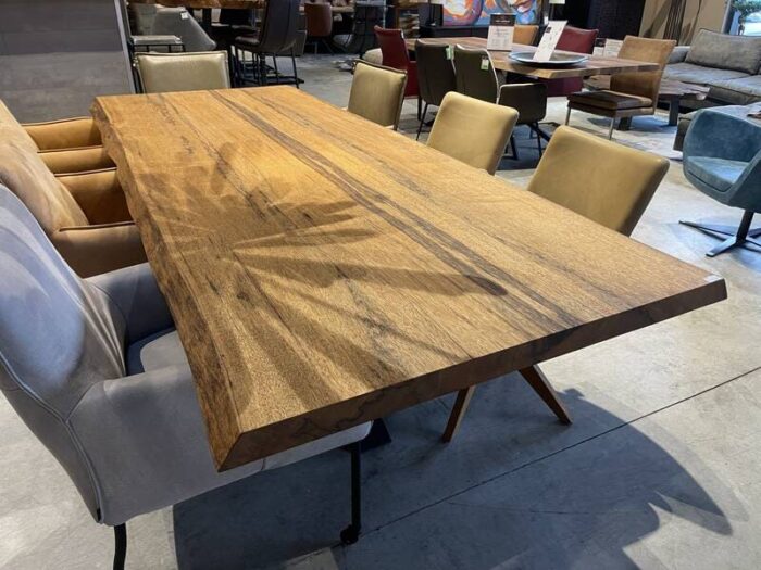 Esstische-Tischplatten-Tischbeine-Eiche-Kastanie-Metall-Neptun-Conan-Zeus-Kairo-Maja-Lagos-Ramses-Iroko-Venus-Casaambiente-Bochum