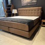 Betten-Boxspring-Bettkasten-Stoff-Metall-Licht-Holz-Lilou-Sale-Casaambiente-bochum
