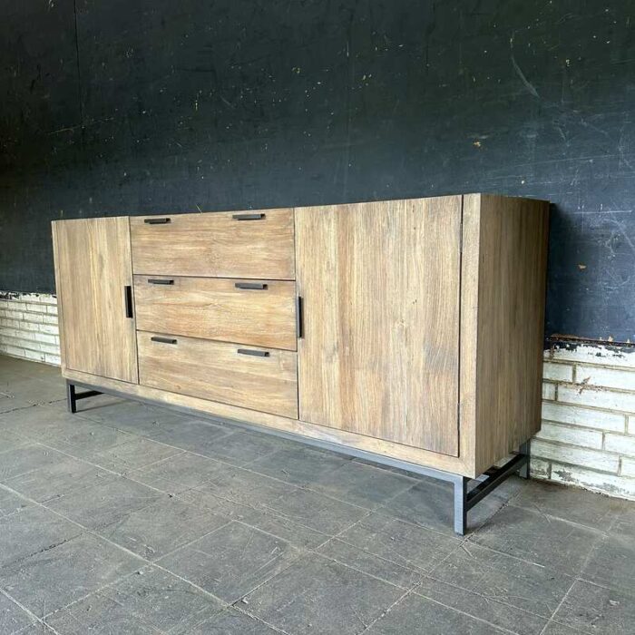 SideboardBeistelltischHolzMetallWurzelGlasPalazzoMoebelSofasWohnbereichCasaambienteBochum