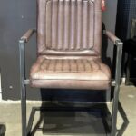 Armlehner-Einzelstueck-Holz-Stuhl-Sale-20-Sitzmoebel-casaambiente-bochum