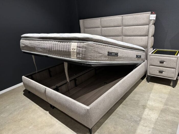 BettenBoxspringStoffMetallLichtHolzOrionCasaambienteBochum