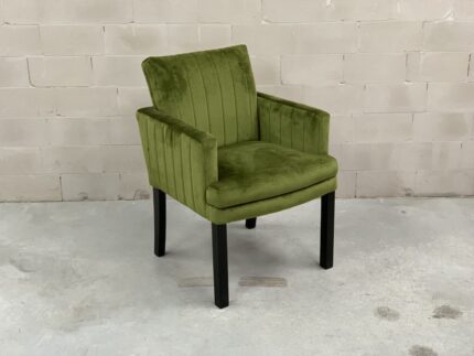 Stuehle-Esszimmer-Wohnbereich-Stoff-Leder-Metall-Holz-Casaambiente-bochum-duesseldorf